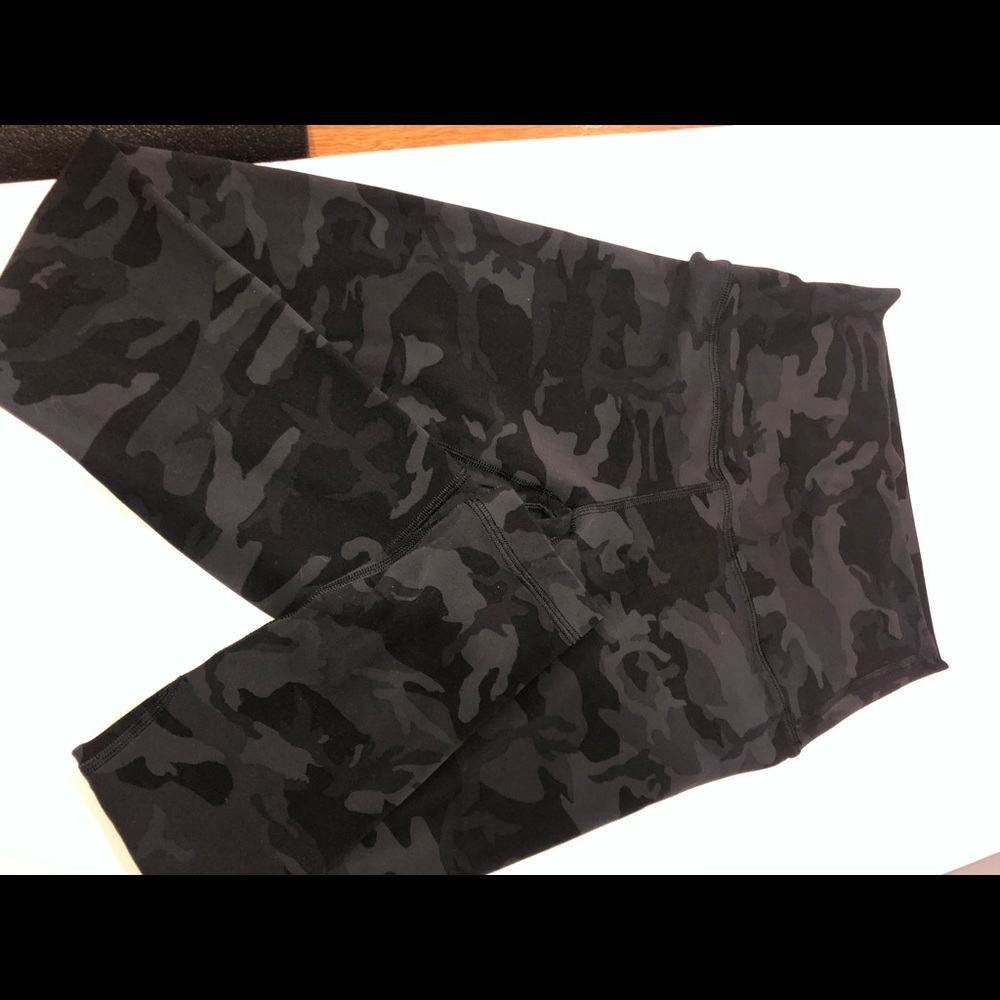Lululemon camo align pants size 2